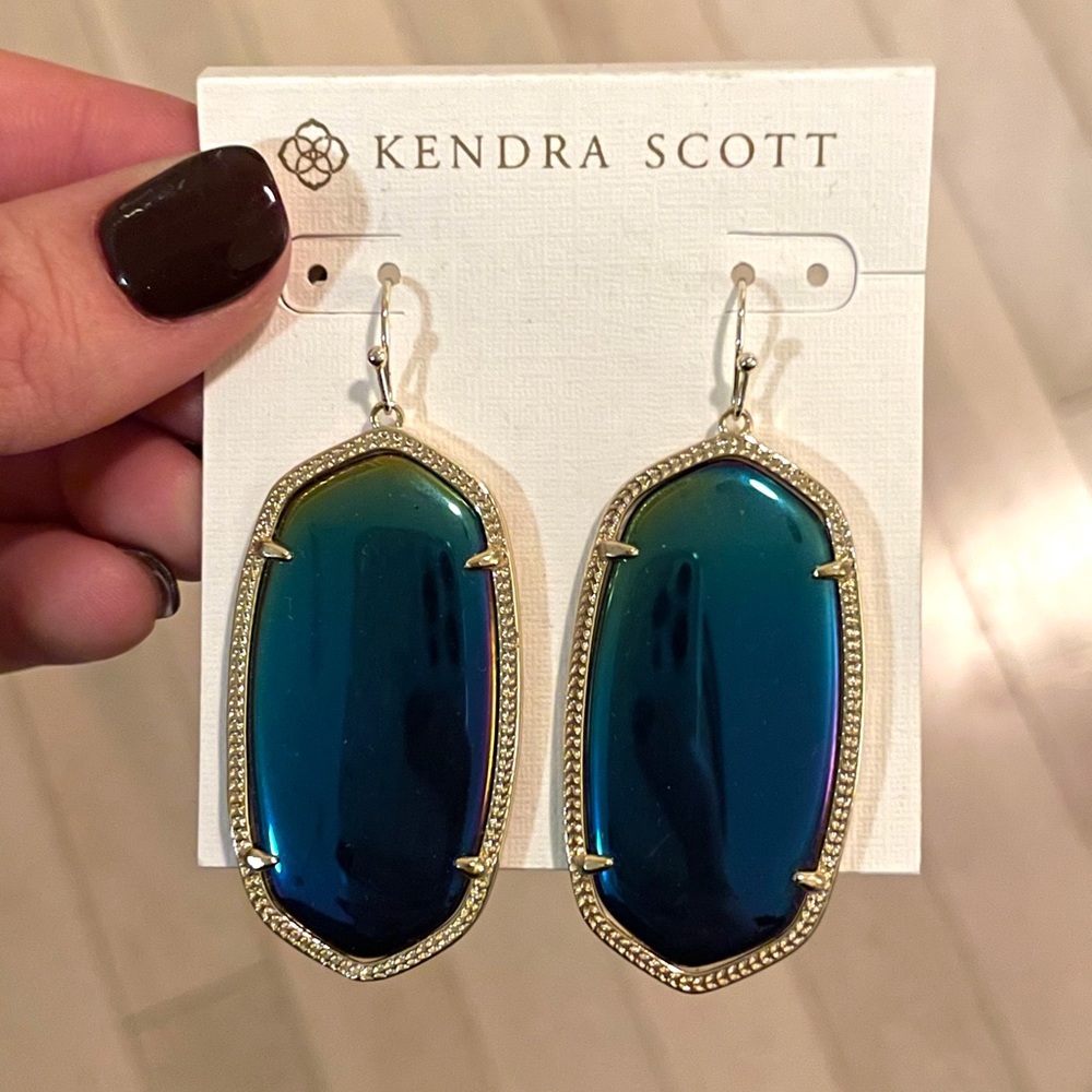 Kendra Scott Danielle Earrings
